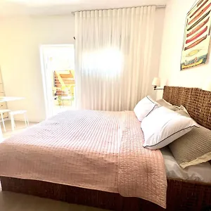  בית נופש Charming & Cozy Studio